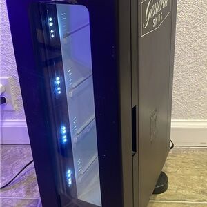 General Snus Fridge W/ Led Lights - Tested, Cools & Works! MISSING HOLDERS!